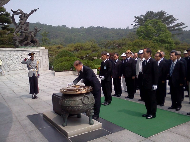 2013 memorial05.jpg